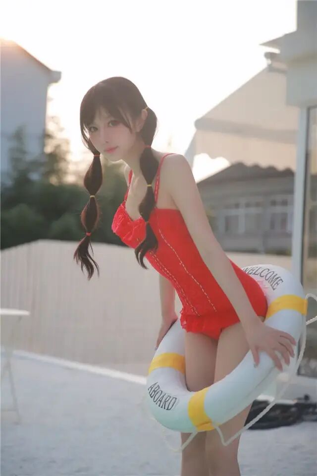 完美侧颜，coser中的高材生——Shika小鹿鹿个人简介以及COS作品鉴赏插图1